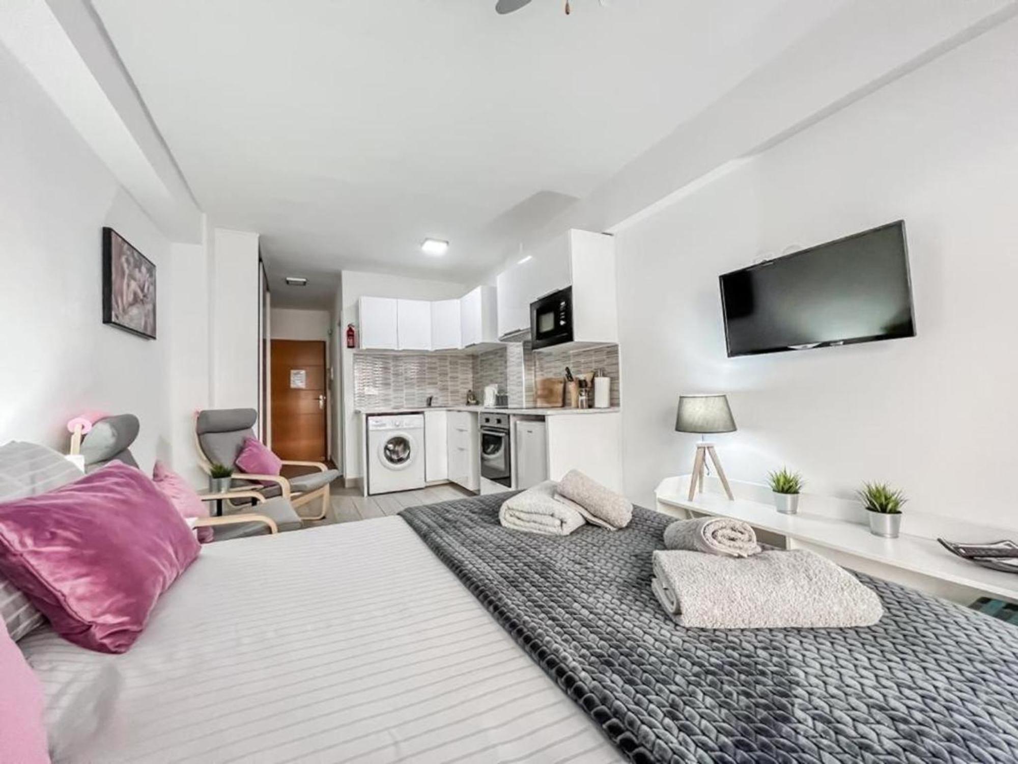 Reformed Studio Apartment In Central Nerja 3K Exterior photo